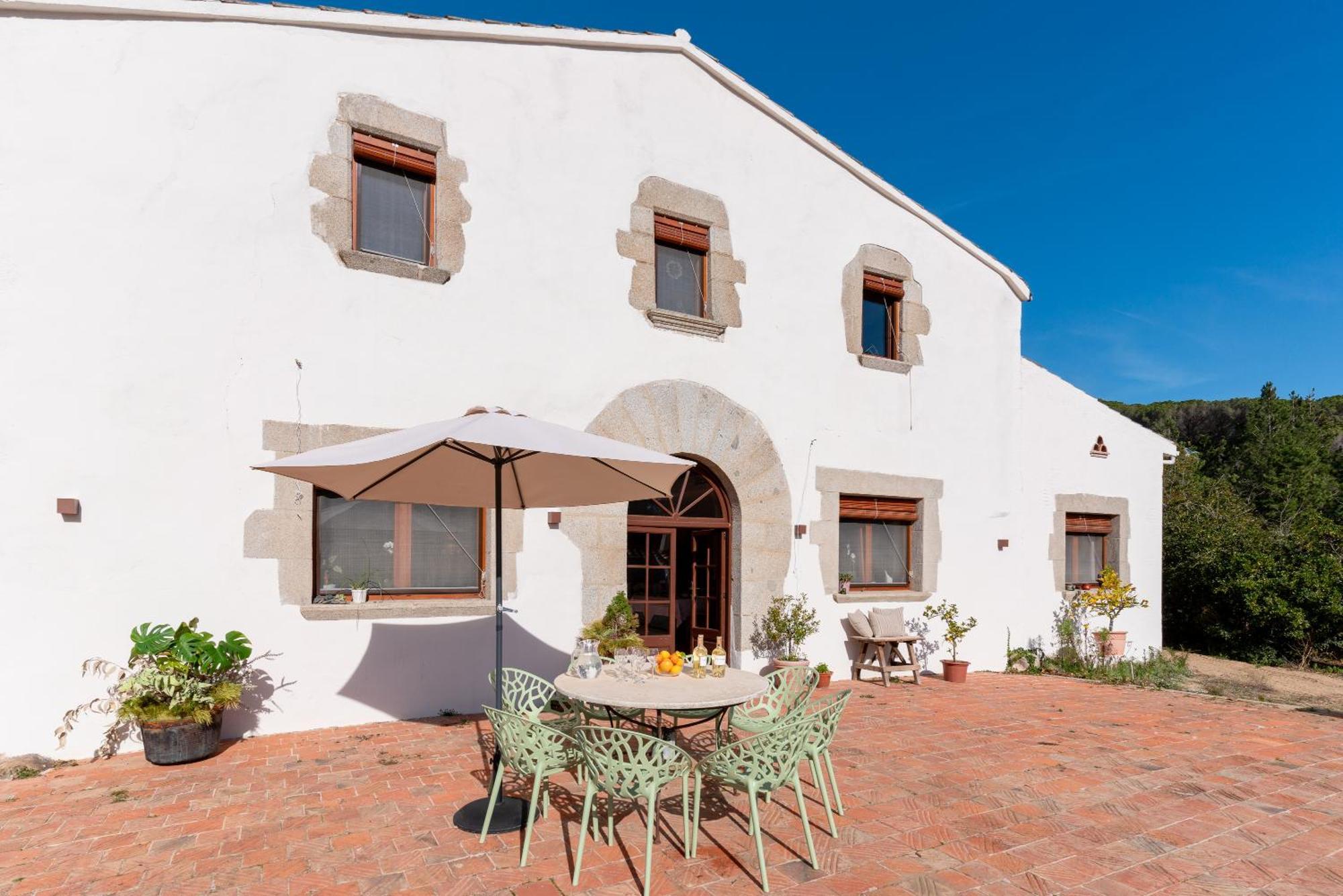 La Terraza - Grosszuegiges Appartment In Katalanischer Masia Sant Iscle De Vallalta Luaran gambar