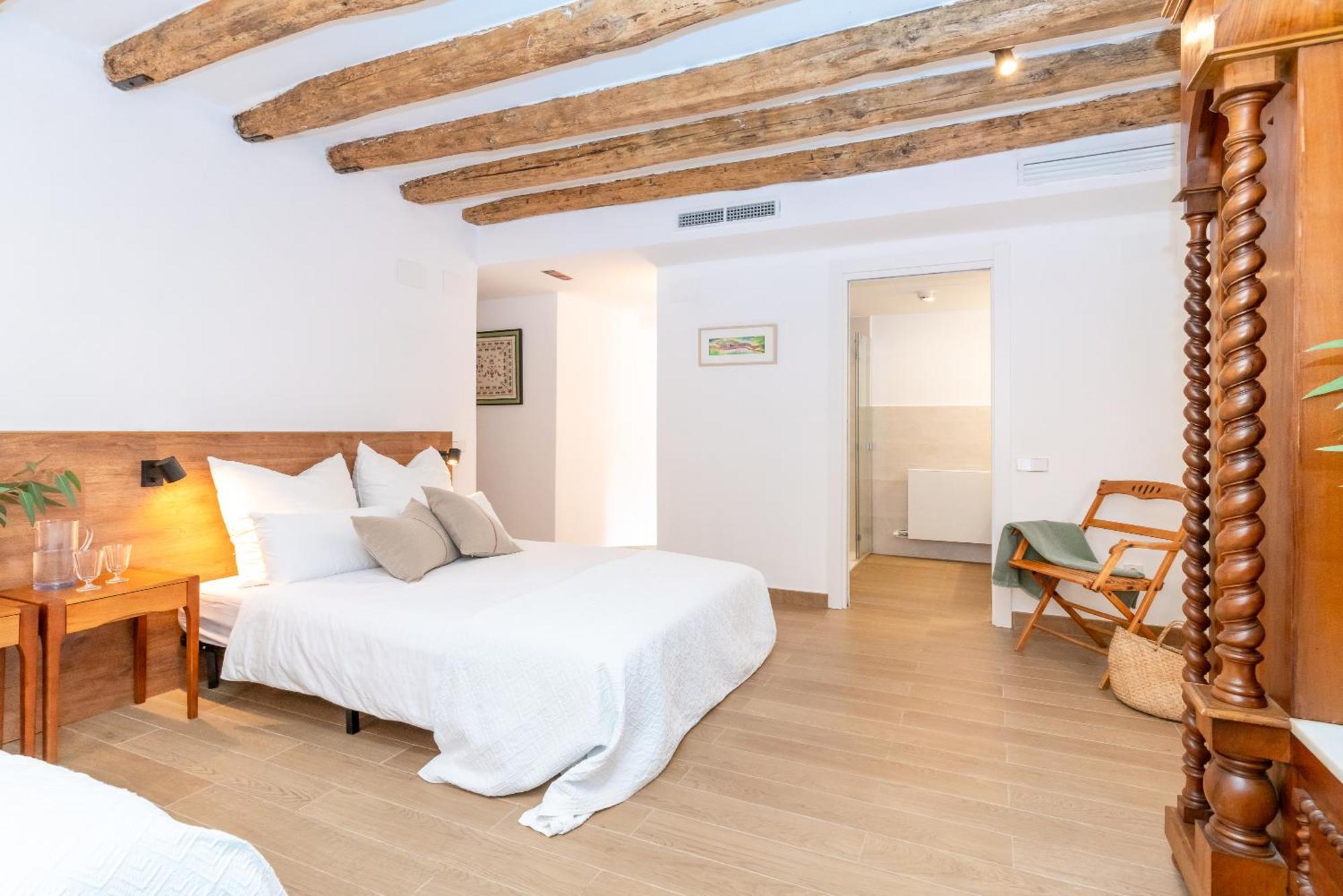 La Terraza - Grosszuegiges Appartment In Katalanischer Masia Sant Iscle De Vallalta Luaran gambar